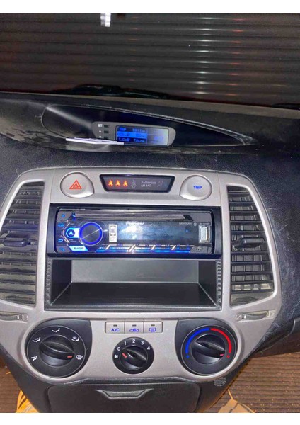 Hyundai I20 (2004-2009) Teyp Çerçevesi