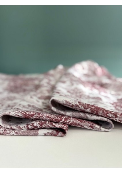 Jakarlı Dokuma Kumaş Yuvarlak 160 x 160 Masa Örtüsü Bordo Ağırlıklı