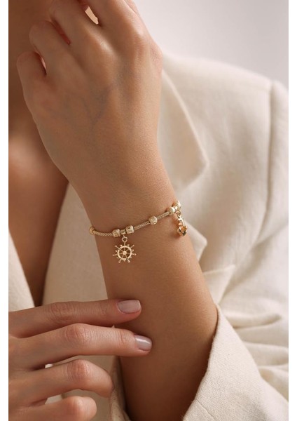Tekin Seyrekoğlu Charmlı Altın Bileklik