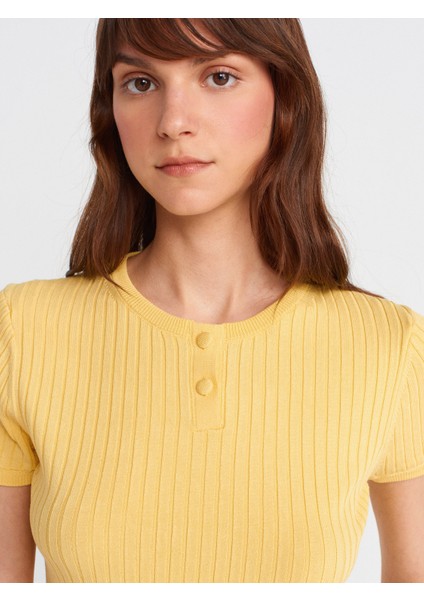 10756 Bisiklet Yaka Düğmeli Triko Bluz-Koyu Sarı modelleri
