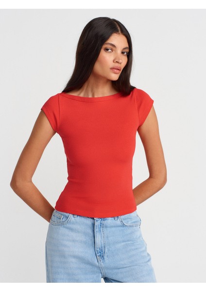 31809 Kayık Yaka Fitilli T-Shirt-Kırmızı