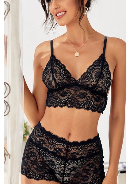 Kadın Siyah Şortlu Dantel Bralet Takım fırsatları