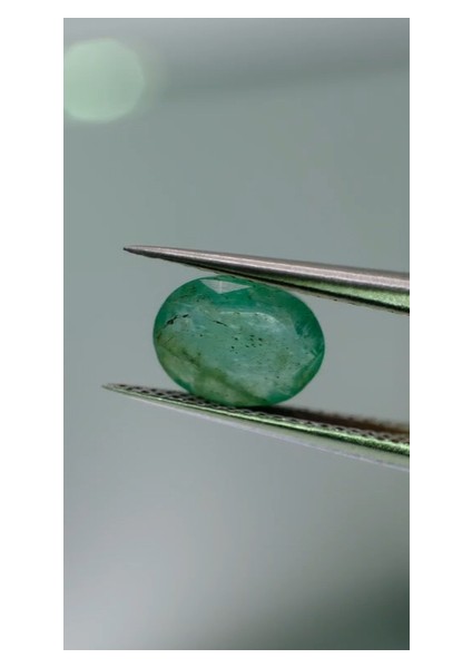 1.09 ct 7.5x5.8mm Oval Natural Emerald Zambia