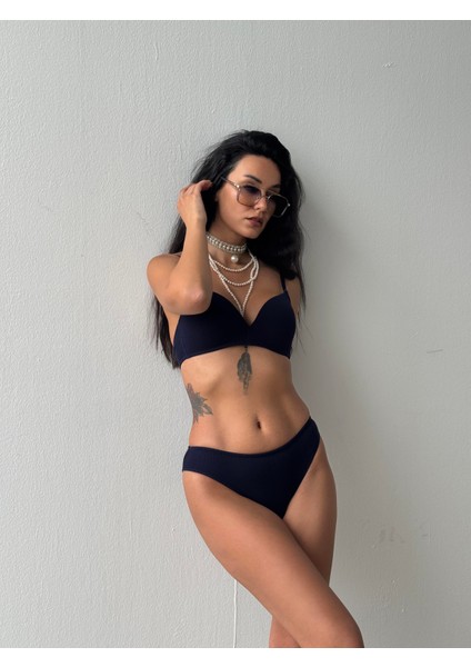 Çizgili Desteksiz Balensiz Siyah Sütyen Takımı (701T) indirimleri