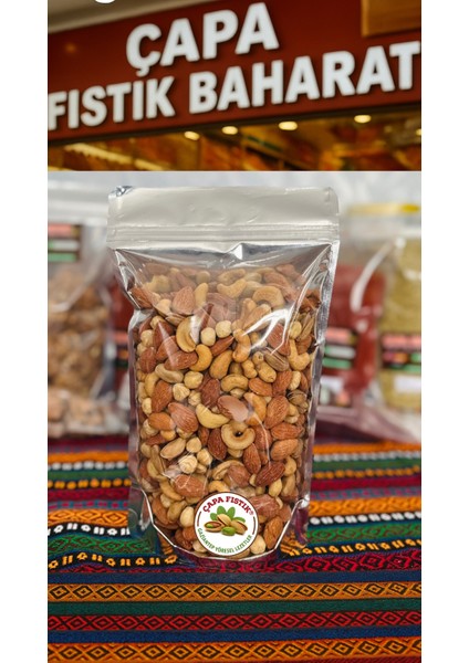 Lüks Karışık Çerez (Badem-Fındık-Kaju-Fıstık)