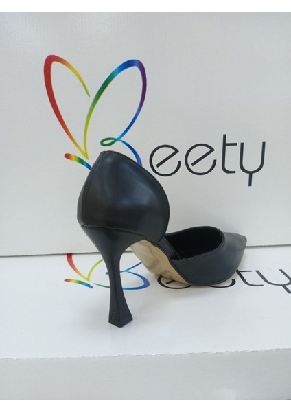 Moda Rüzgar Siyah Stiletto