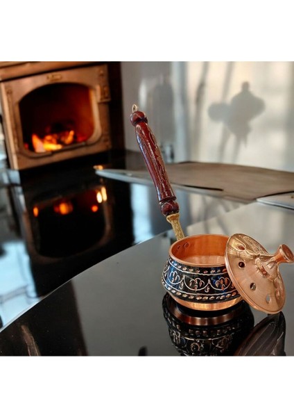 Bakır Tütsülük Bakır Buhurdanlık Gezdirme Tamamen El Işlemeli Siyah Renk Ahşap Kulplu fırsatları