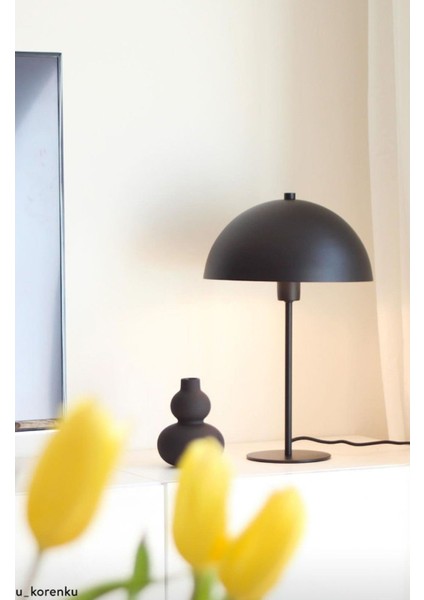 Modern Siyah Metal Masa Lambası, Şık ve Dekoratif Abajur Tasarımı modelleri