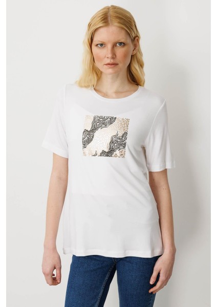 Kadın Sıfır Yaka Önü Taş Baskılı Penye T-Shirt Ekru