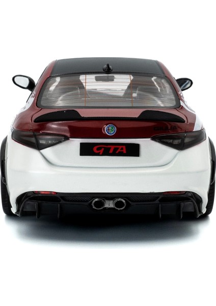 Alfa Romeo Giulia Gta-M Bianco I Rosso – 2023