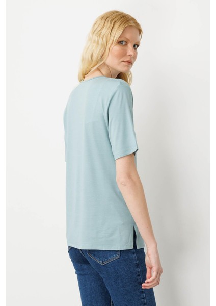 Kadın Açma Yaka Nakış Işlemeli T-Shirt Mint fırsatları