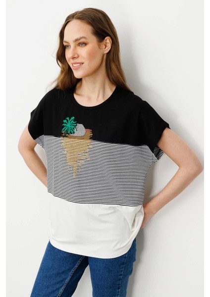 Kadın Sıfır Yaka Önü Taşlı Penye T-Shirt Siyah fiyatları