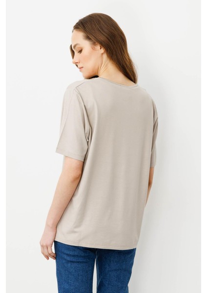 Kadın V Yaka Yakası Taşlı Penye T-Shirt Bej fırsatları