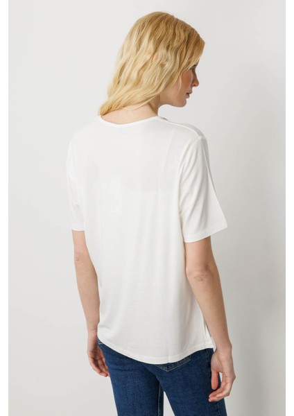 Kadın Sıfır Yaka Basic Penye T-Shirt Ekru indirimleri