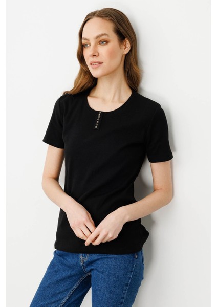 Kadın Yakası Düğmeli Pamuk Kaşkorse T-Shirt Siyah