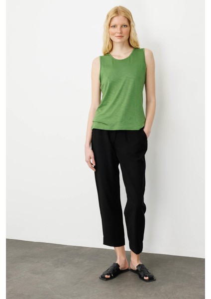 Kadın Sıfır Yaka Flamlı Kumaş Basic Askılı Tshirt A.yeşili fırsatları