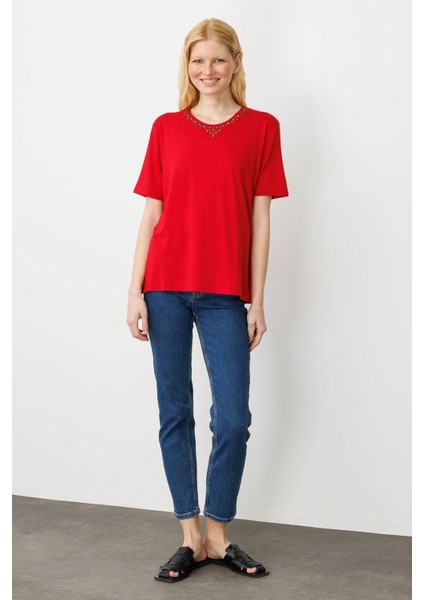 Kadın Sıfır Yaka Basic Penye T-Shirt Kırmızı fırsatları