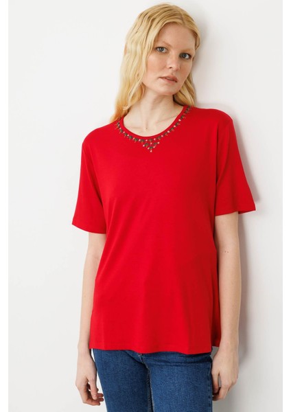 Kadın Sıfır Yaka Basic Penye T-Shirt Kırmızı indirimleri