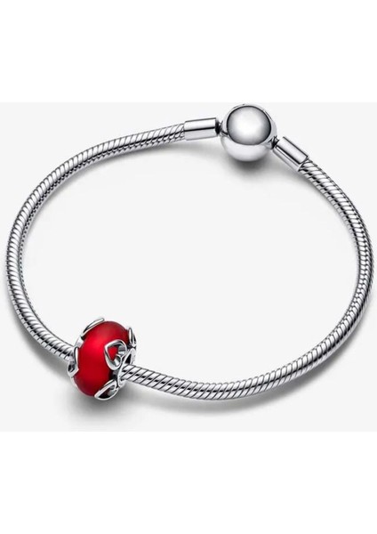 Buzlu Kırmızı Murano ve Kalpler Gümüş Charm fırsatları