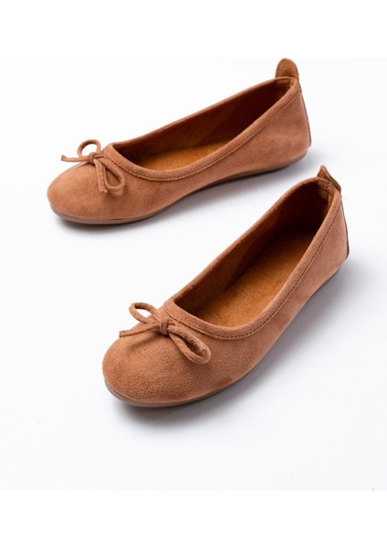 6101 Siyah Günlük Fiyonklu Kadın Babet fırsatları