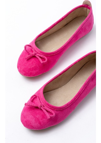 6101 Siyah Günlük Fiyonklu Kadın Babet fırsatları