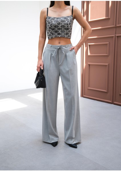 Kadın Beli Lastik ve Bağcıklı Geniş Paça Pantolon modelleri