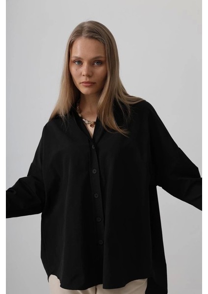 Geniş Manşet Detaylı Gömlek - Siyah fırsatları