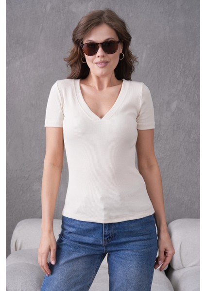 V Yaka Likralı Slim Fit Basic T-Shirt modelleri