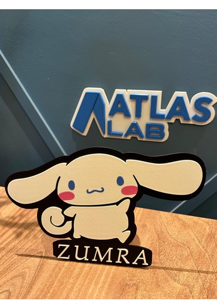Sevimli Cinnamoroll 3D Tablo – Kişiye Özel Isimli Çocuk Odası Dekoru