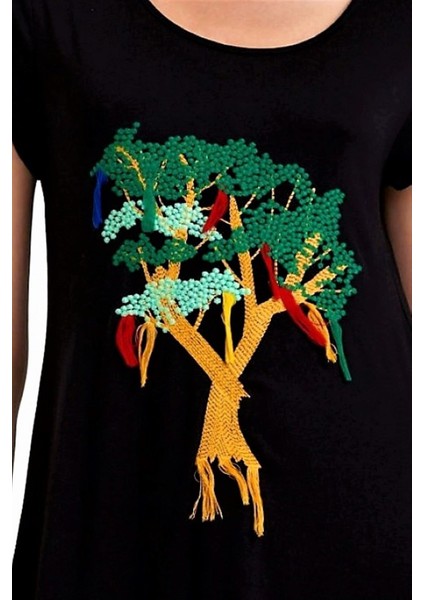 Kadın Siyah Yuvarlak Yaka Kısa Kollu Ağaç Nakışlı Püsküllü Uzun Elbise indirimleri