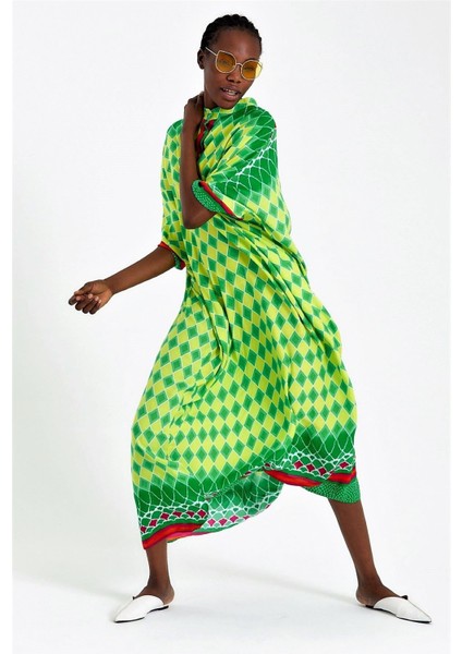 Kadın Yeşil Hakim Yaka Baklava Desen Oversize Uzun Elbise indirimleri