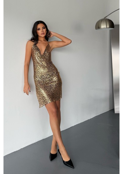 Gold Leopar Desenli Zırh Kumaş Mini Dekolte Elbise