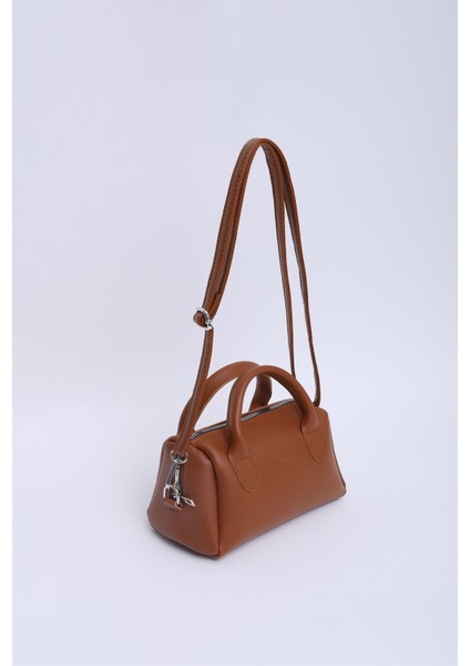 Taba Shk184 Suni Deri ,Fermuarlı Tek Bölmeli ,Askılı El, Kol ve Omuz Çantası