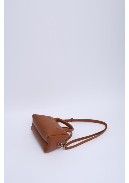 Taba Shk184 Suni Deri ,Fermuarlı Tek Bölmeli ,Askılı El, Kol ve Omuz Çantası