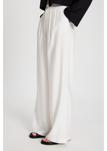 Kadın Ekru Kendinden Desenli Palazzo Pantolon 29099 fiyatları