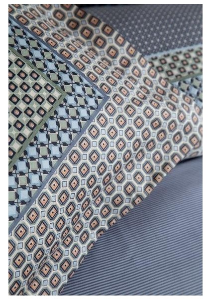 Regına Indigo Elegance Baskılı Saten Çift Kişilik Nevresim Takımı fiyatları