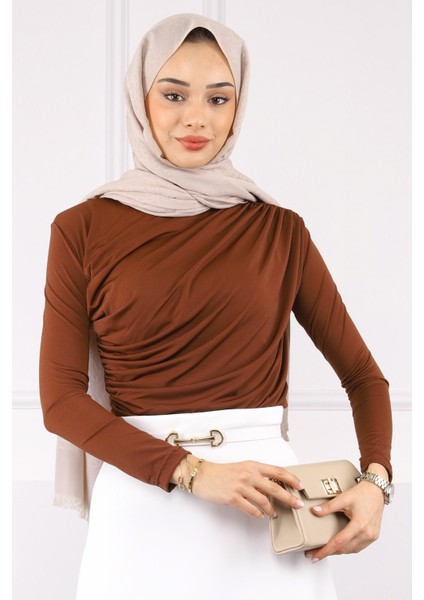 Kahverengi Önü Drapeli Sandy Bluz