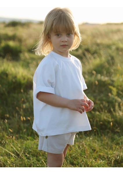 Beyaz Oversize T-Shirt ve Şort Takım