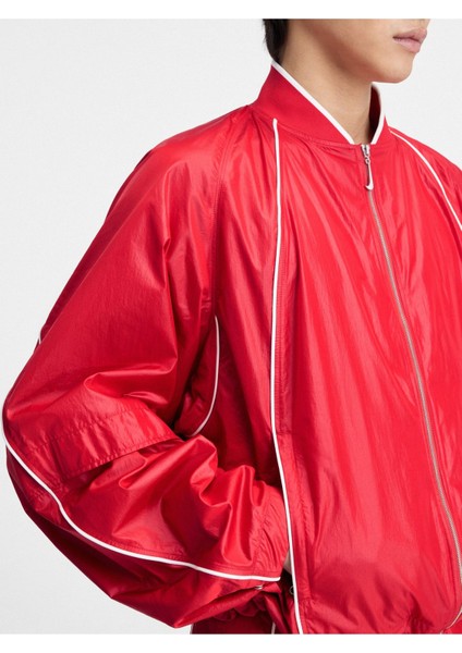 +Nike Işbirliği Jogging Ceket Uzun Kollu, Yüksek Yaka ve Modern Tasarım