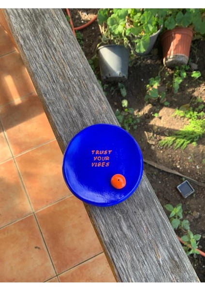 El Yapımı Seramik Tütsülük Lacivert Arkadaşa Hediye Trust Your Vibes