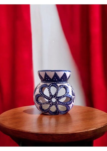 Mavi Çiçek Desenli El Yapımı Çini Buhurdanlık