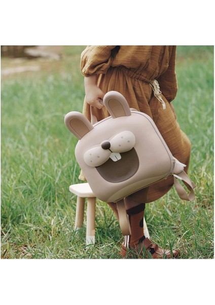 Uslu Tavşan (Well-Behaved Bunny) Çocuk Sırt Çantası modelleri