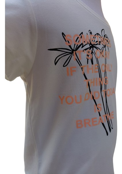 Kız Çocuk T-Shirt Bien Baskılı 11 Yaş Beyaz indirimleri