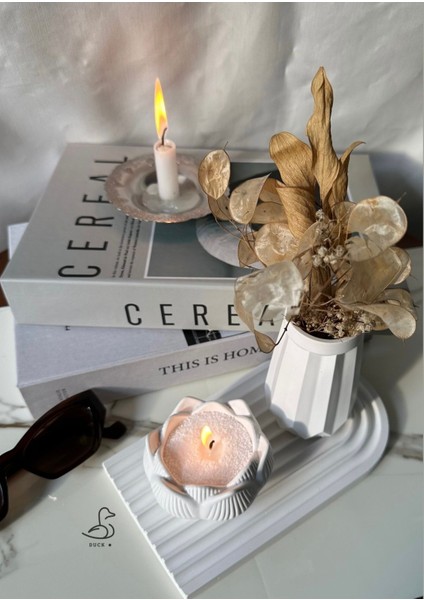 Geometrik Desenli Vazo ve Lotus Çiçek Inci Tozlu Mumluk Set