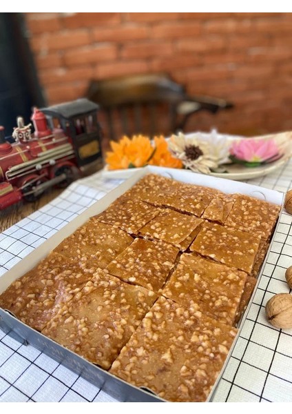 Ev Yapımı Bol Cevizli Pestil