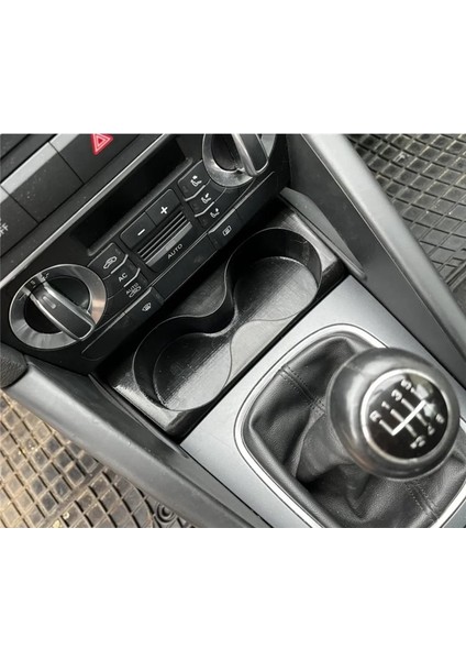 Audi A3 Bardak Tutucu Uyumlu Şık ve Dayanıklı