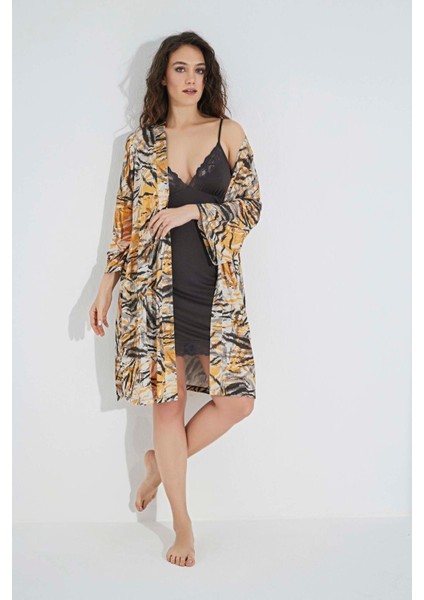 23102 Monamıse Kadın Desenli ve Dantelli Sabahlık Takım fiyatları