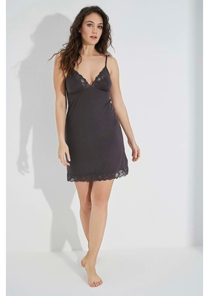 23102 Monamıse Kadın Desenli ve Dantelli Sabahlık Takım fırsatları