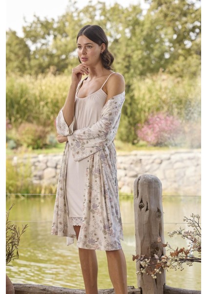 24072 Monamise Kadın Çiçek Desenli ve Dantelli Sabahlık Takım fiyatları