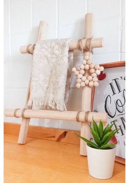 Dekoratif Mini Merdiven Havluluk - Iskandinav Tarzı, Kayın Ahşap, 40 x 33 cm